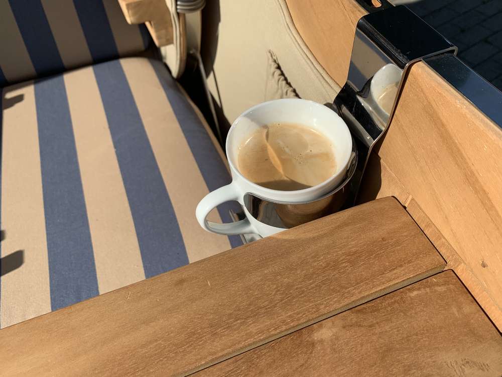 Kaffee im Strandkorb
