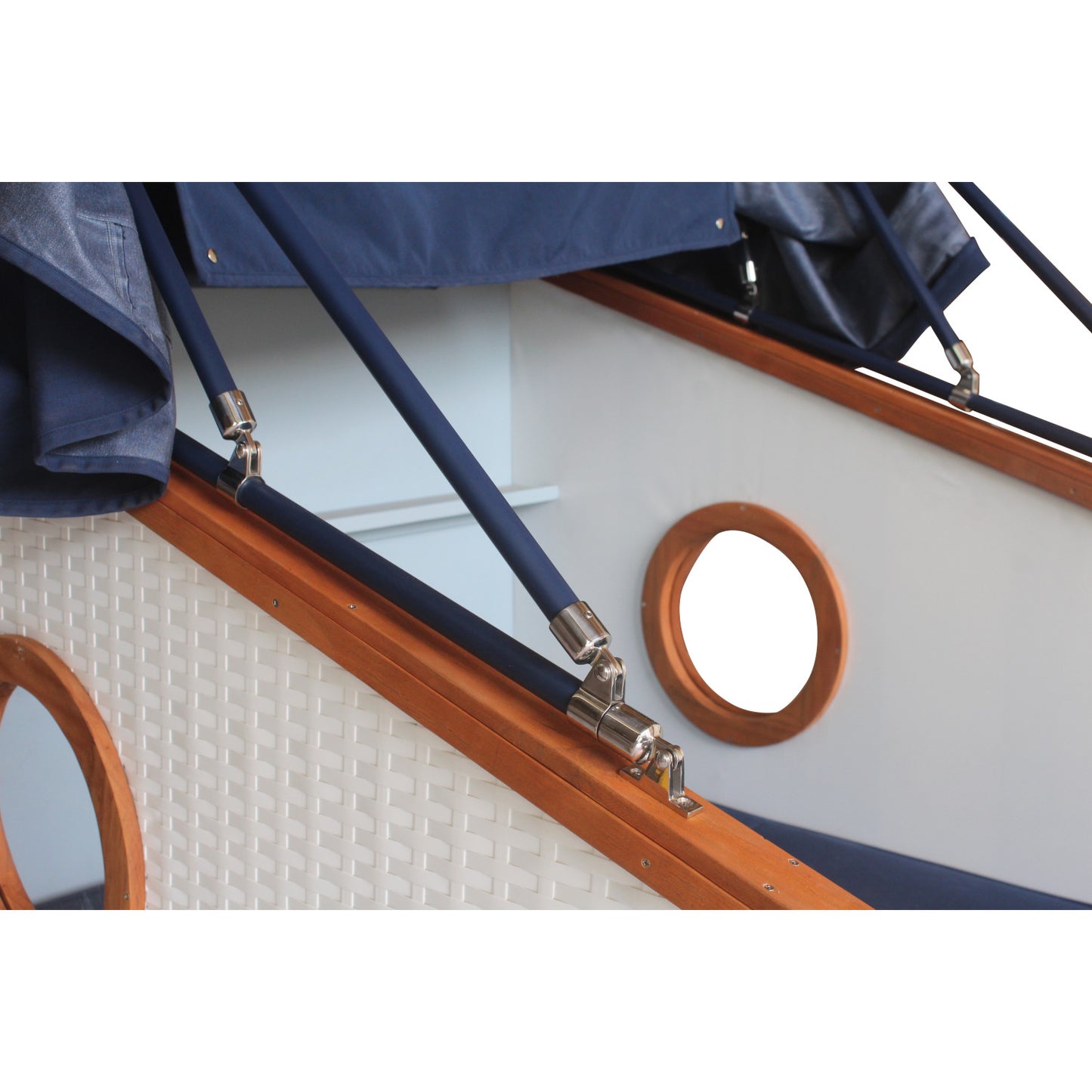 Urlaub direkt am Meer -Schlafstrandkorb 