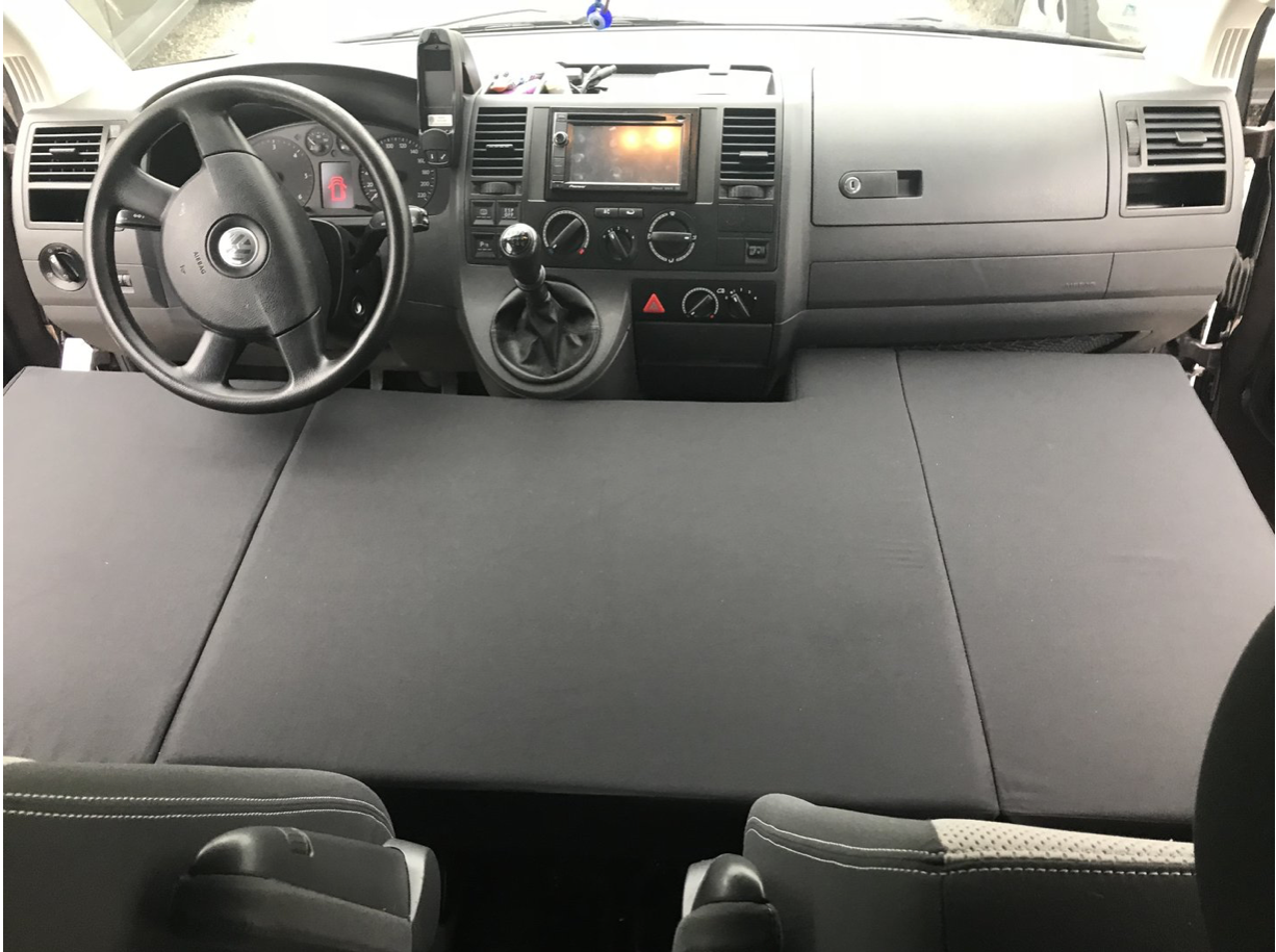 Spjälsäng i hytt VW T5, T6 hopfällbar madrass 